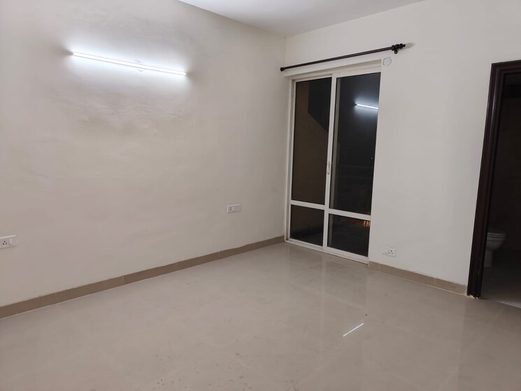 Room, satya-the-hermitage 4 Bedroom 2600 Sq.Ft. Apartment In Sector 103 Gurgaon 9590811