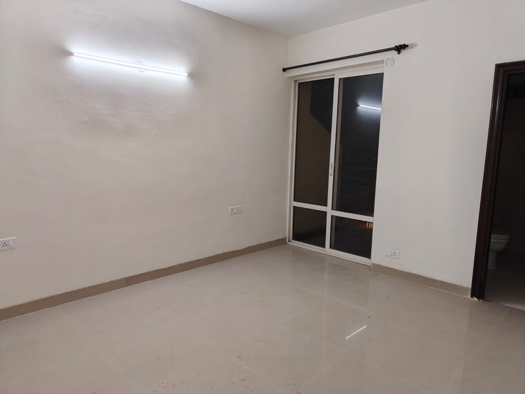 Room, satya-the-hermitage 4 Bedroom 2600 Sq.Ft. Apartment In Sector 103 Gurgaon 9590811