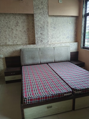 Room in  Pg at Gomti Nagar – for Rent