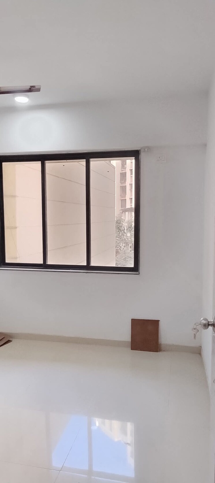 Room, highland-pearl 1 Bedroom 500 Sq.Ft. Apartment In Thane West Thane 9590858