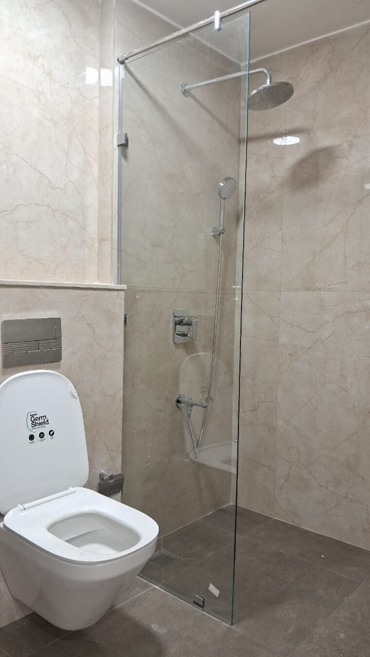 Bathroom, piramal-mahalaxmi 2 Bedroom 775 Sq.Ft. Apartment In Mahalaxmi Mumbai 9590869