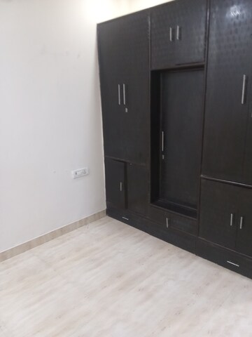 2 BHK Builder Floor For Rent in Rohini Sector 11