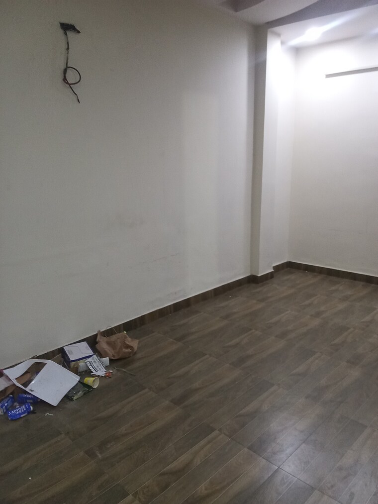 Room, rohini sector 11 2 Bedroom 550 Sq.Ft. Builder Floor In Rohini Sector 11 Delhi 9590891