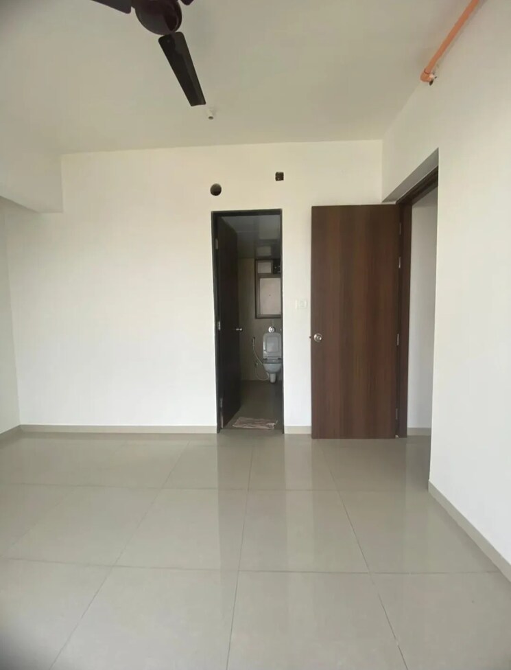 Room, runwal-eirene 1 Bedroom 422 Sq.Ft. Apartment In Balkum Pada Thane 9590906
