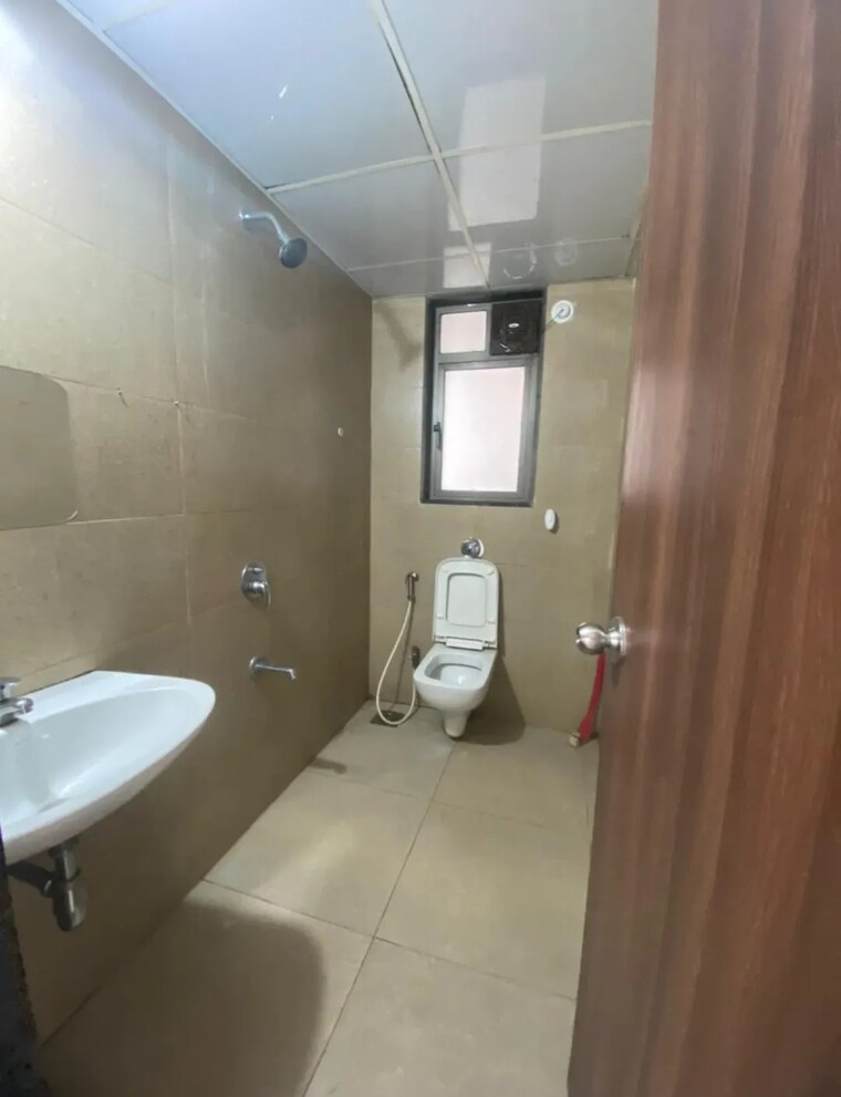 Bathroom, runwal-eirene 1 Bedroom 422 Sq.Ft. Apartment In Balkum Pada Thane 9590906