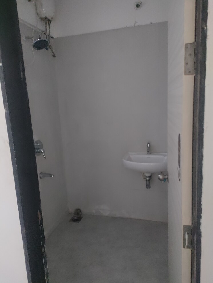 Bathroom, lodha-primo 2 Bedroom 740 Sq.Ft. Apartment In Parel Mumbai 9590913