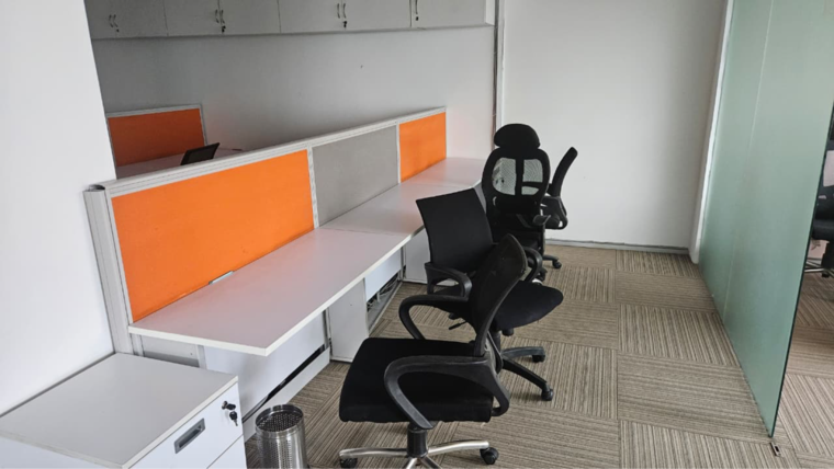 Team Area, vipul-business-park Commercial Office Space 1000 Sq.Ft. In Tikri Gurgaon 9590918