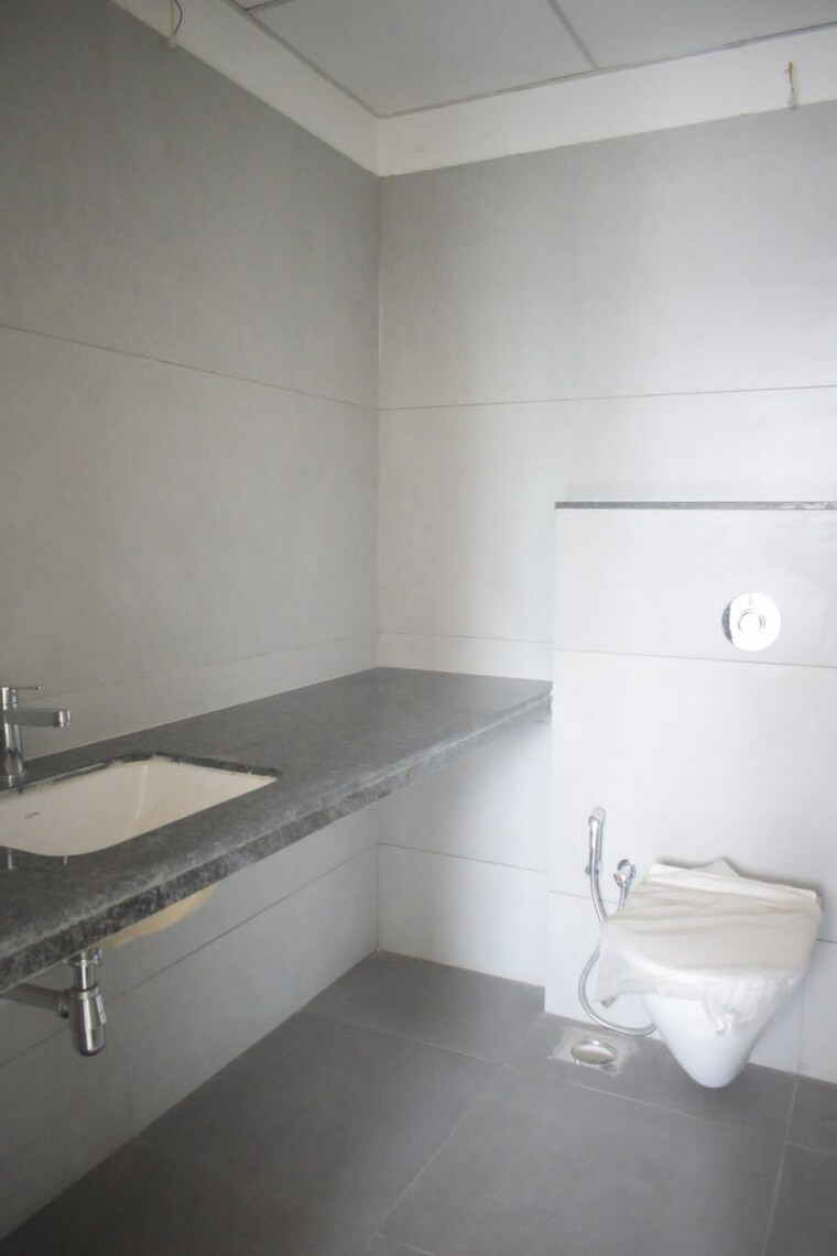 Bathroom, navrangpura 4 Bedroom 2865 Sq.Ft. Apartment In Navrangpura Ahmedabad 9590932