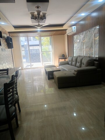 Kitchen in 3 BHK Builder Floor at Mariners Home, Sector 56 – for Sale