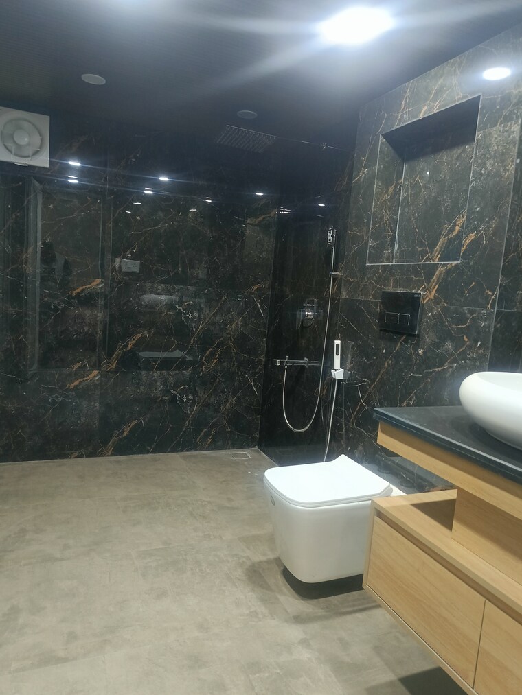 Bathroom, mariners-home 3 Bedroom 2200 Sq.Ft. Builder Floor In Sector 56 Gurgaon 9590933