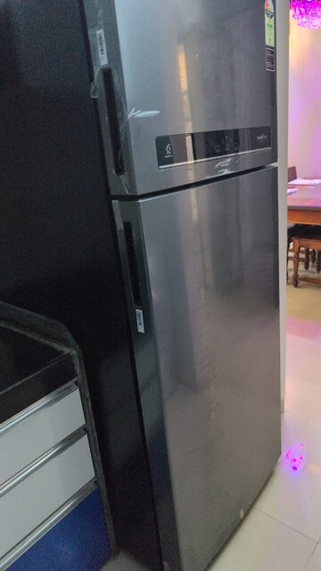 Furnished Amenities in 2 BHK Apartment at Sudarshan Sky Garden, Ghodbunder Road – for Rent