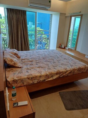 Bedroom in 2 BHK Penthouse at Mount Mary – for Rent