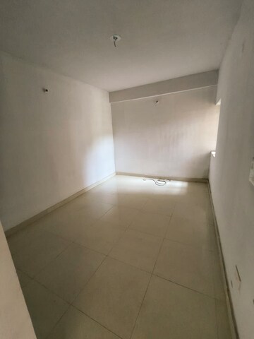 Room in 3 BHK Apartment at Gutuwa – for Sale