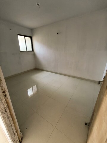Room in 3 BHK Apartment at Gutuwa – for Sale