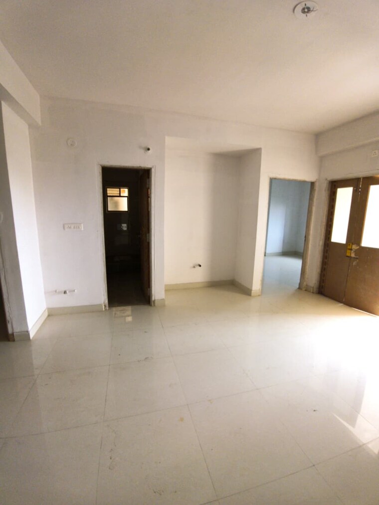Room, gutuwa 3 Bedroom 1350 Sq.Ft. Apartment In Gutuwa Ranchi 9591023