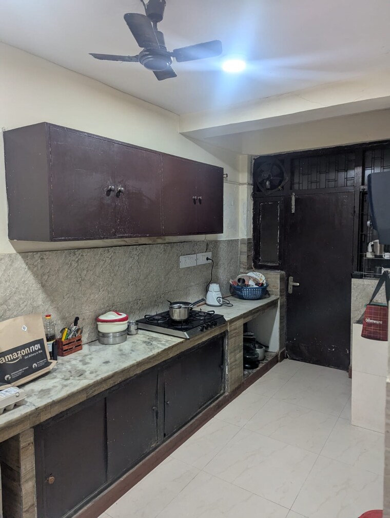Kitchen, palam vihar 2 Bedroom 1200 Sq.Ft. Builder Floor In Palam Vihar Gurgaon 9591159