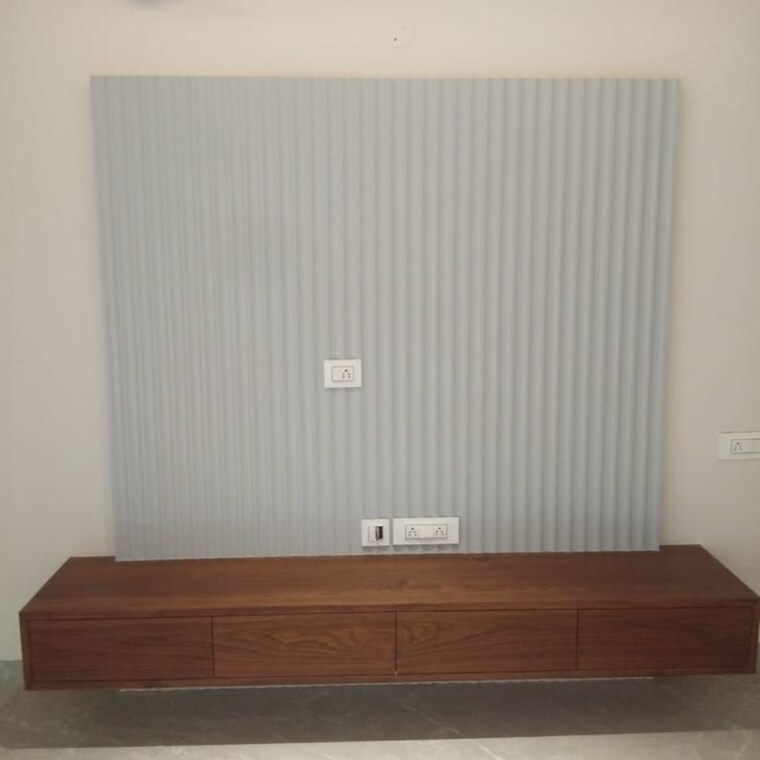 Room, sector 6 4 Bedroom 350 Sq.Yd. Builder Floor In Sector 6 Panchkula 9591143