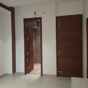 Room in 4 BHK Builder Floor at Sector 6 – for Sale