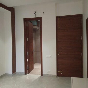 Room in 4 BHK Builder Floor at Sector 6 – for Sale