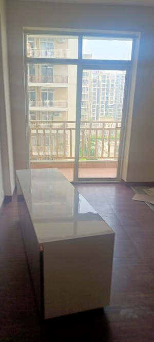 Room in 2 BHK Apartment at Ansal Heights Gurgaon, Sector 92 – for Rent