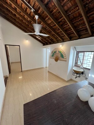 Furnished Amenities in 5 BHK Villa at Assagao – for Rent