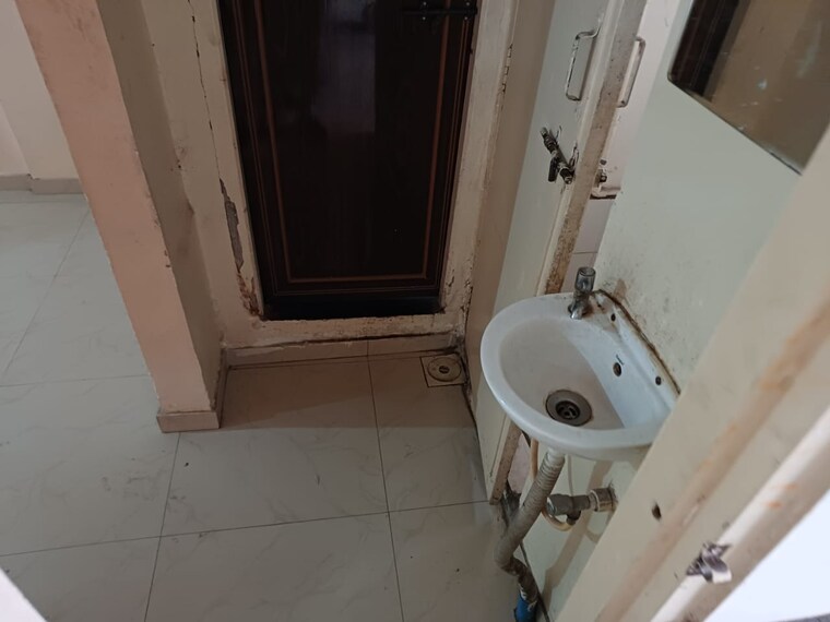 Bathroom, somwar peth 1 Bedroom 600 Sq.Ft. Builder Floor In Somwar Peth Pune 9591146