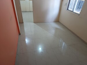 Room in 1 BHK Builder Floor at Somwar Peth – for Rent