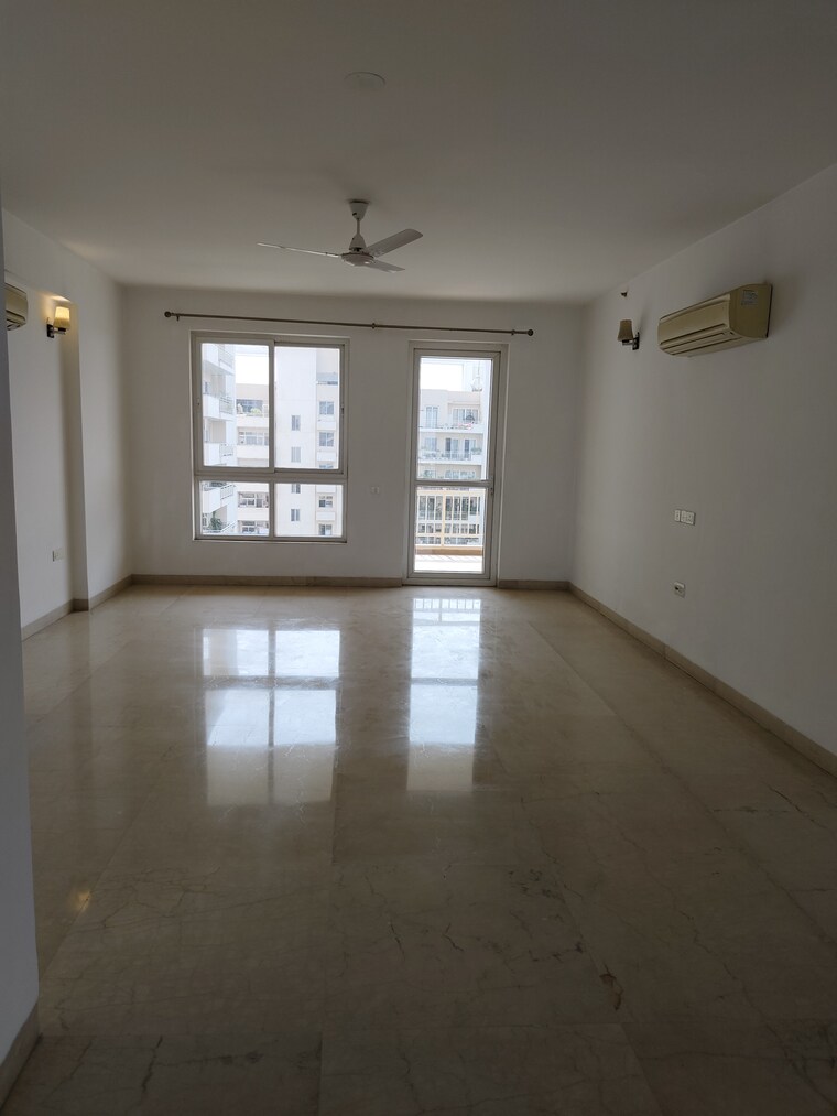 Room, pioneer-araya 4 Bedroom 4479 Sq.Ft. Apartment In Sector 62 Gurgaon 9591174