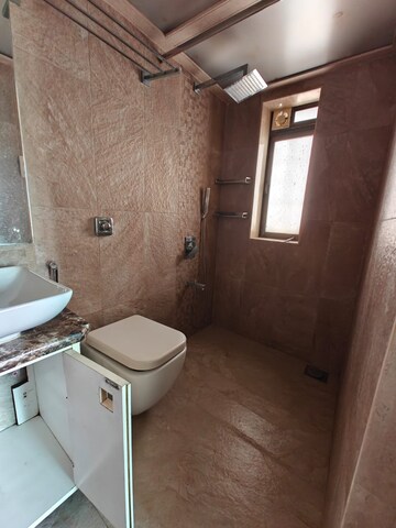  2 BHK Apartment at Diago Apartment, Pali Hill – for Rent