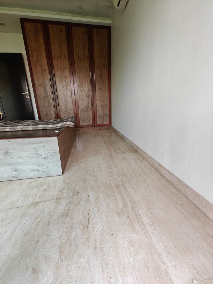 Room, diago-apartment 2 Bedroom 800 Sq.Ft. Apartment In Pali Hill Mumbai 9591340