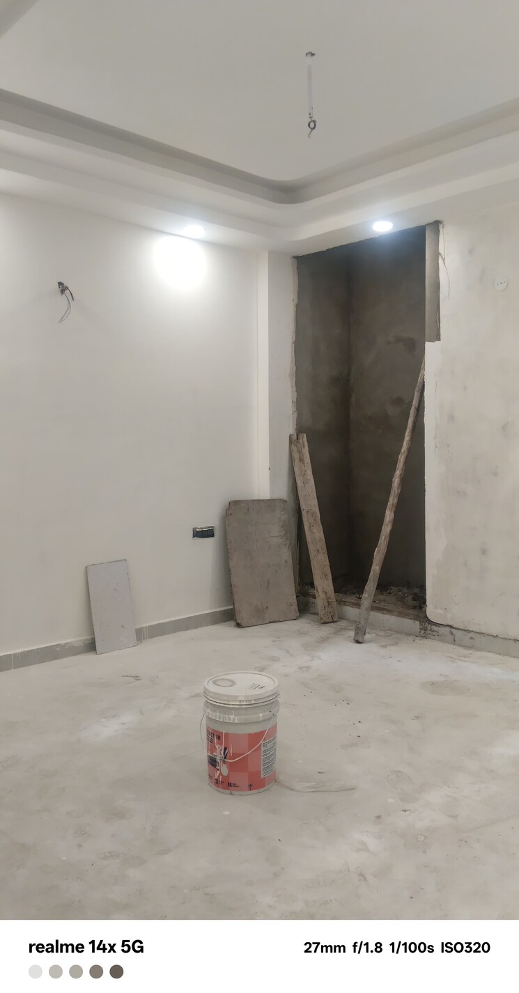 Bathroom, bptp-park-sentosa 3 Bedroom 250 Sq.Yd. Builder Floor In Sector 77 Faridabad 9591336