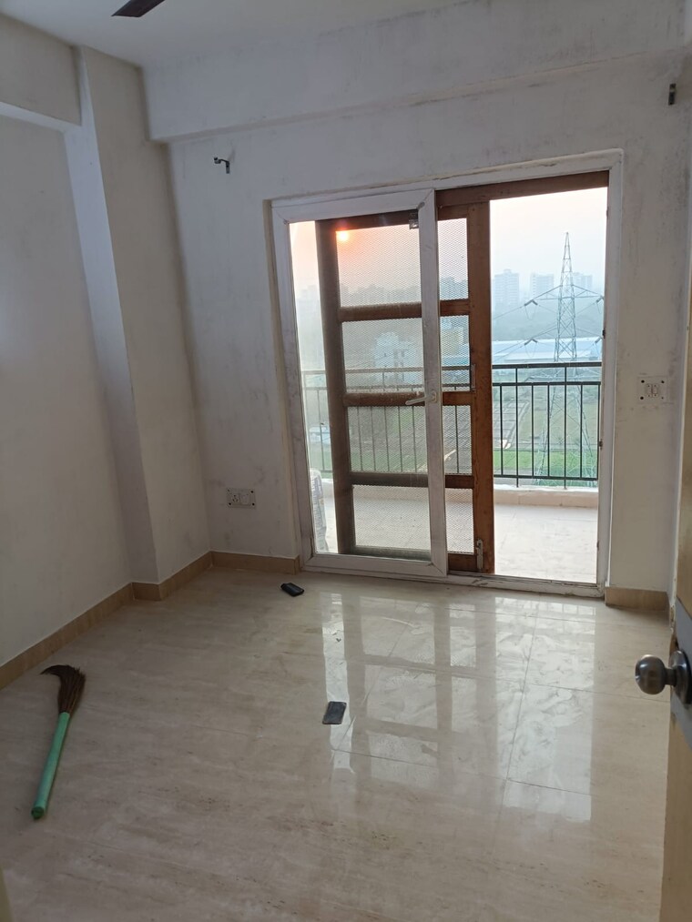 Room, agrasain-spaces-aagman-phase-2 3 Bedroom 642 Sq.Ft. Apartment In Sector 70 Faridabad 9591478