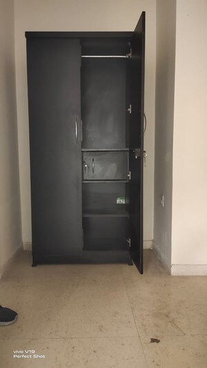 Bathroom in 3 BHK Apartment at DLF The Skycourt, Sector 86 – for Rent