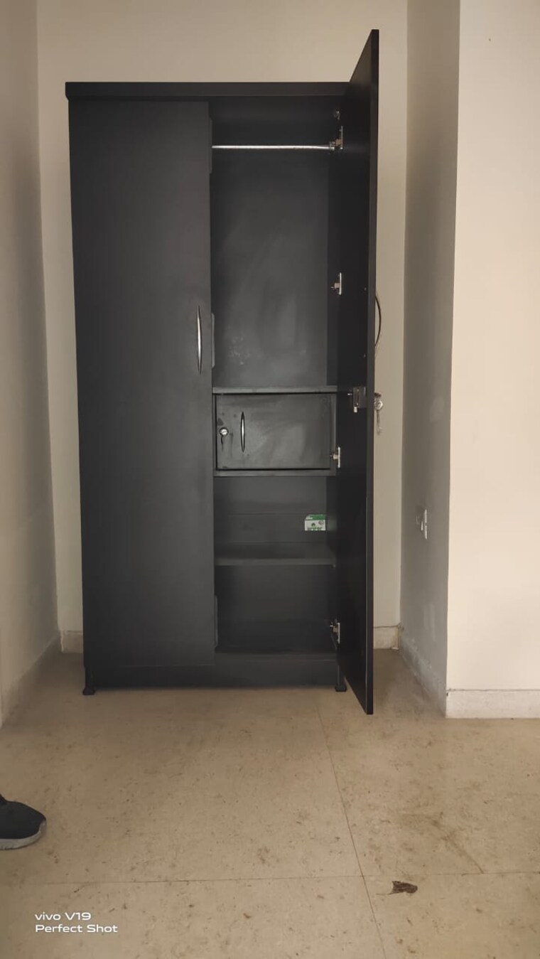 Bathroom, dlf-the-skycourt 3 Bedroom 1941 Sq.Ft. Apartment In Sector 86 Gurgaon 9591448