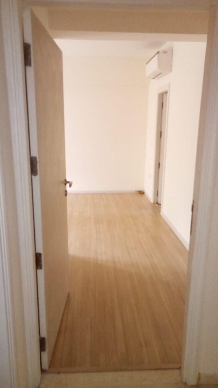 Room, dlf-the-skycourt 3 Bedroom 1941 Sq.Ft. Apartment In Sector 86 Gurgaon 9591448