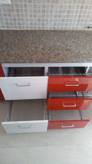 Furnished Amenities in 3 BHK Apartment at DLF The Skycourt, Sector 86 – for Rent