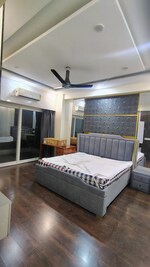 3.5 BHK + Servant Room 2400 Sq.Ft. Apartment in Shree Vardhman Victoria