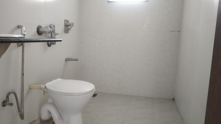 Bathroom, gera-parkview-i 2 Bedroom 1010 Sq.Ft. Apartment In Kharadi Pune 9591487