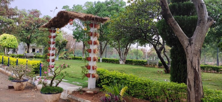 Garden, kandukur  200 Sq.Yd. Plot In Kandukur Hyderabad 9591625