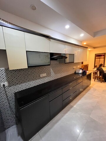 Kitchen in 3 BHK Builder Floor at Ardee City, Sector 52 – for Rent