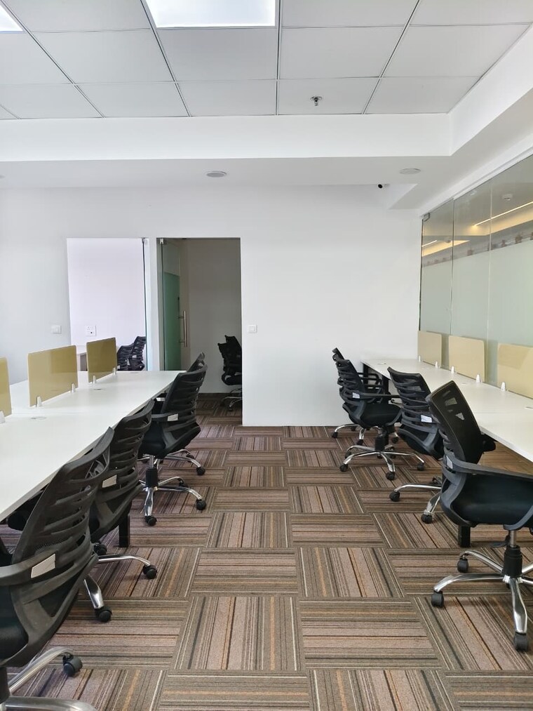 Gym, sector 63 Commercial Office Space 1350 Sq.Ft. In Sector 63 Noida 9591592