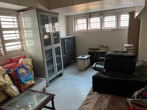 Living Room in 6+ BHK Villa at Navrangpura – for Rent