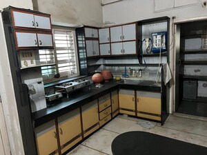 Kitchen in 6+ BHK Villa at Navrangpura – for Rent
