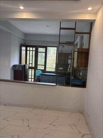 Living Room in 2 BHK Builder Floor at Danda Lakhond – for Rent