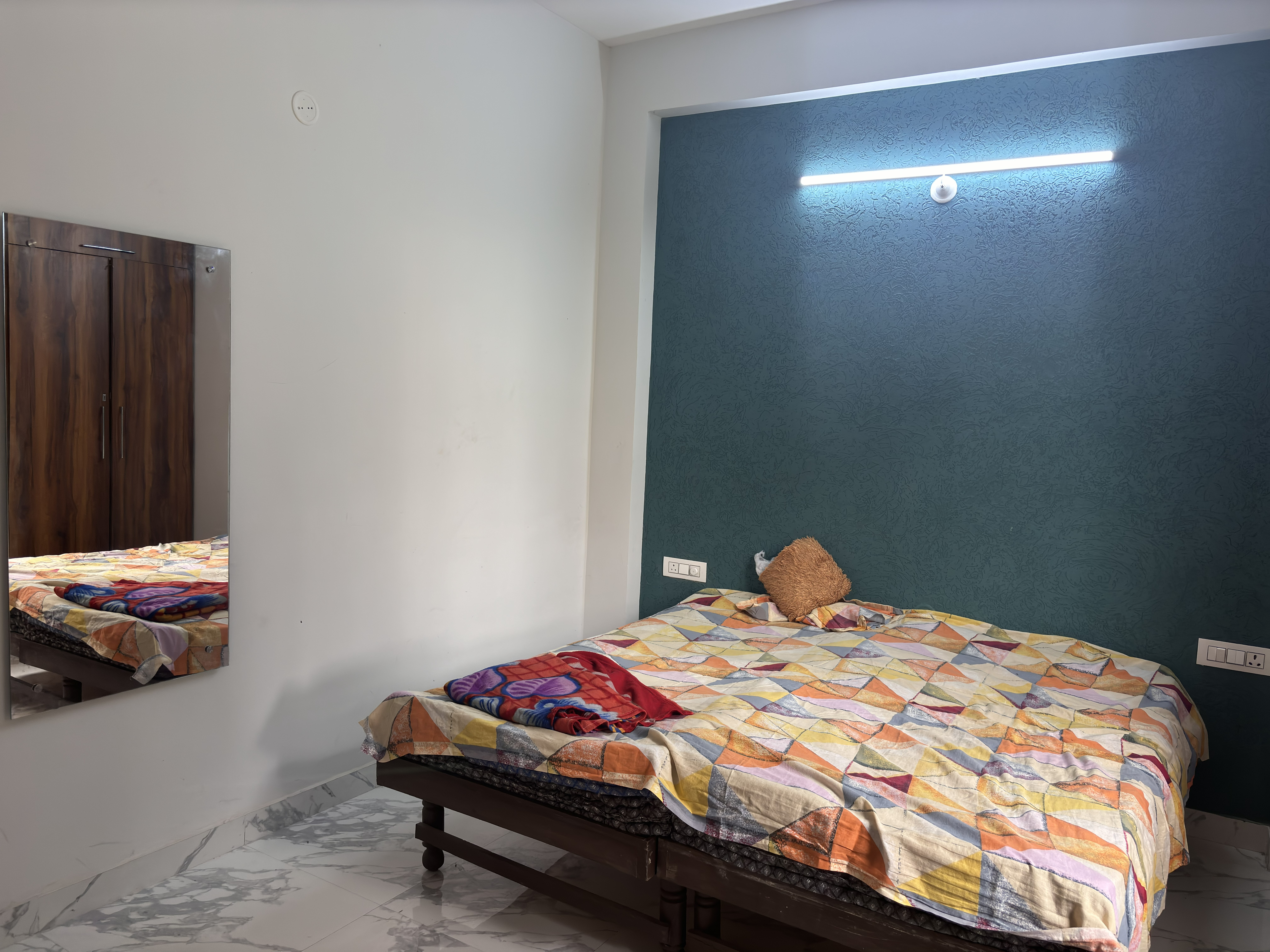 2 BHK Builder Floor For Rent in Danda Lakhond