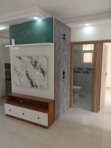 Furnished Amenities in 2 BHK Apartment at Signature Global Prime, Sector 63a – for Rent