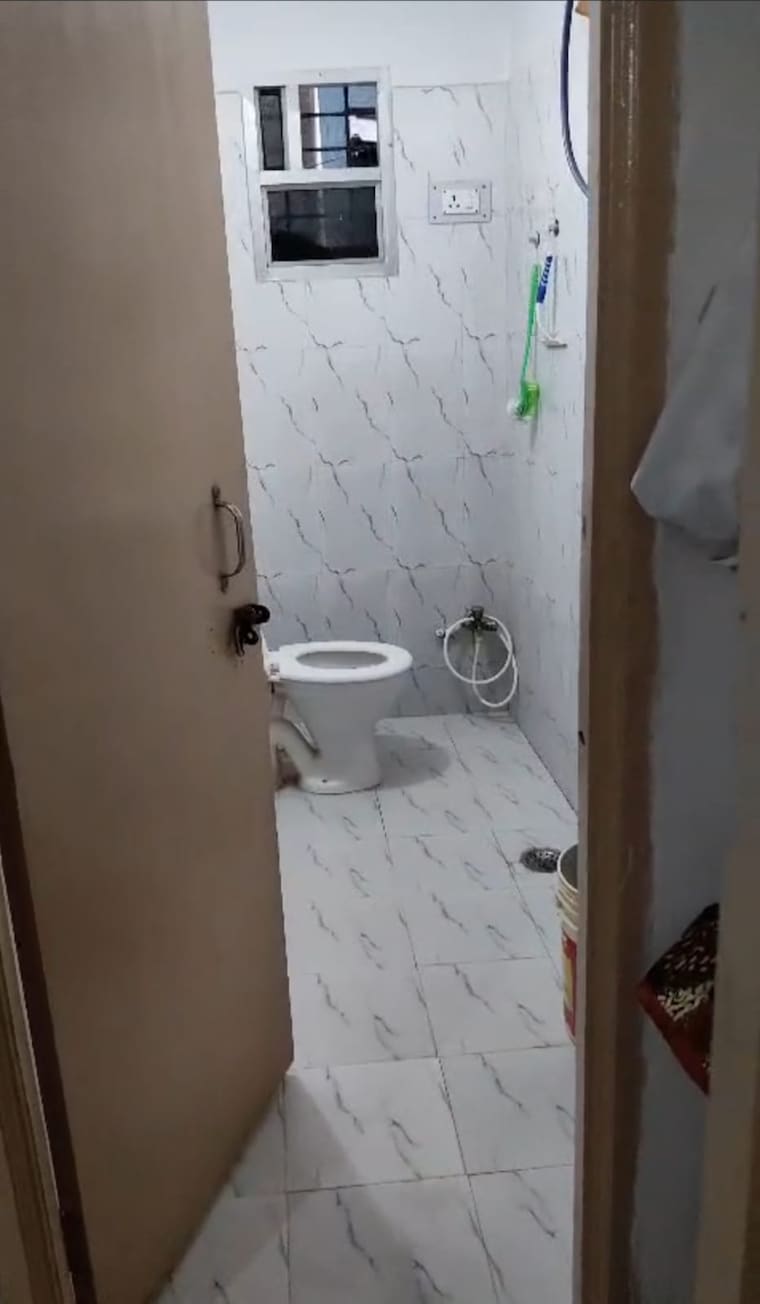 Bathroom, chutia 3 Bedroom 1060 Sq.Ft. Apartment In Chutia Ranchi 9591727
