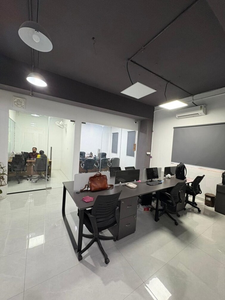 Cover Image, sector 63 Commercial Office Space 2000 Sq.Ft. In Sector 63 Noida 9591731