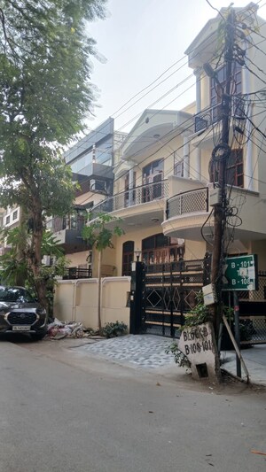 6+ BHK Independent House For Sale in RWA Apartments Sector 41, Sector 41