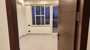 Room in 3.5 BHK Apartment at Ram Shanti Apartment, Sector 52 – for Rent